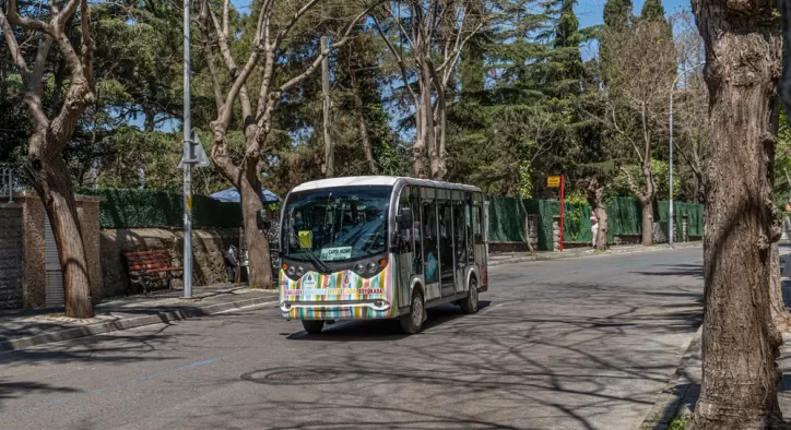 Adalar’da Elektrikli Otobüs Protestosu: Halkın Talepleri ve Tepkiler