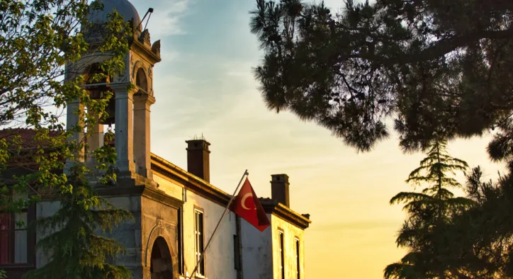 Büyükada’daki Meşhur Kiliseler ve Ziyaret Zamanları